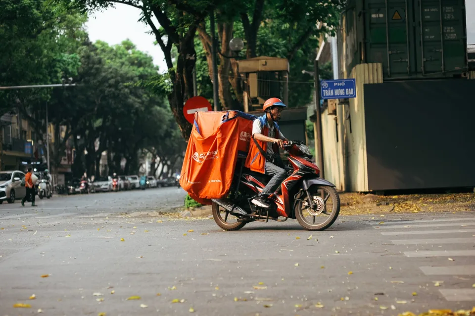 Xe & dịch vụ đi kèm